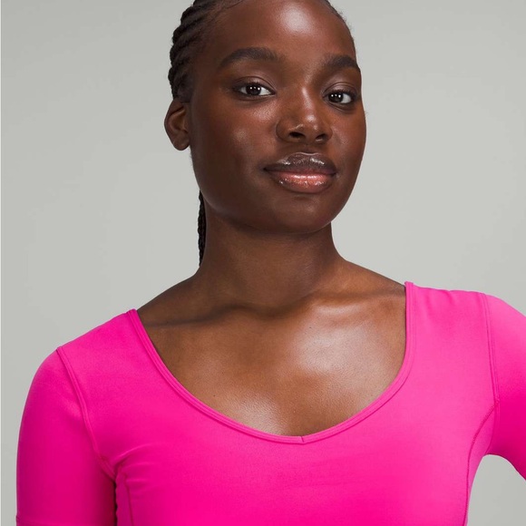 Lululemon Sonic pink align t-shirt - Picture 4 of 6